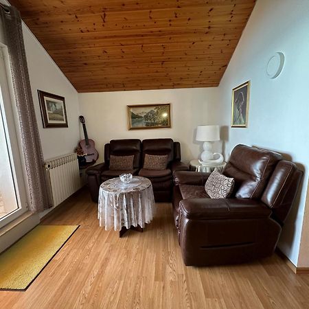 Apartments Nino Подстрана Екстер'єр фото