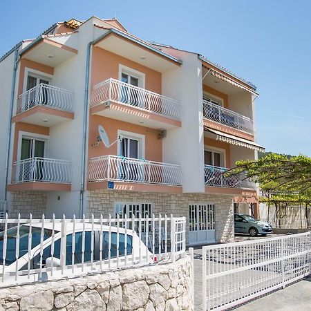 Apartments Nino Подстрана Екстер'єр фото