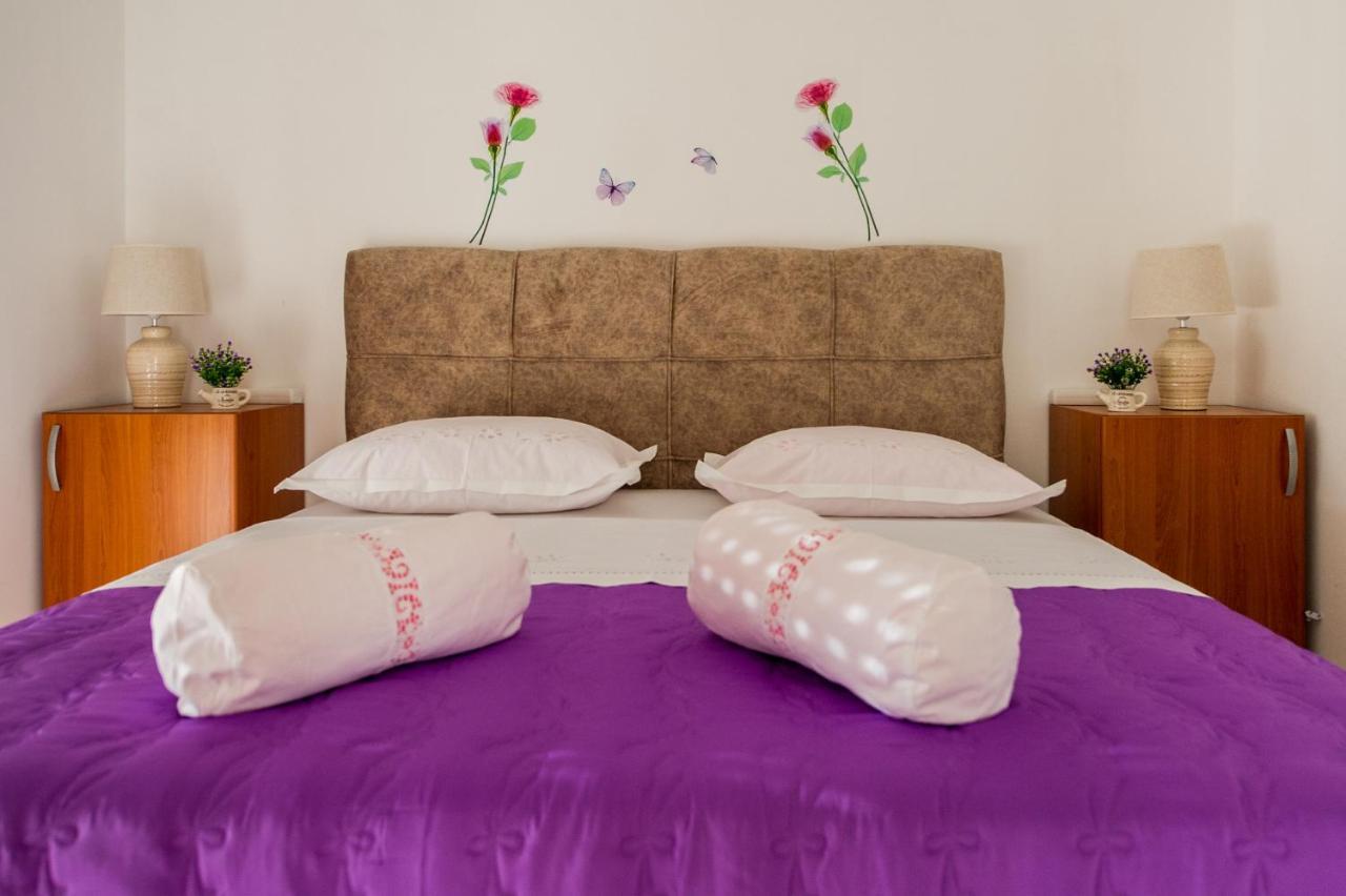 Apartments Nino Подстрана Екстер'єр фото