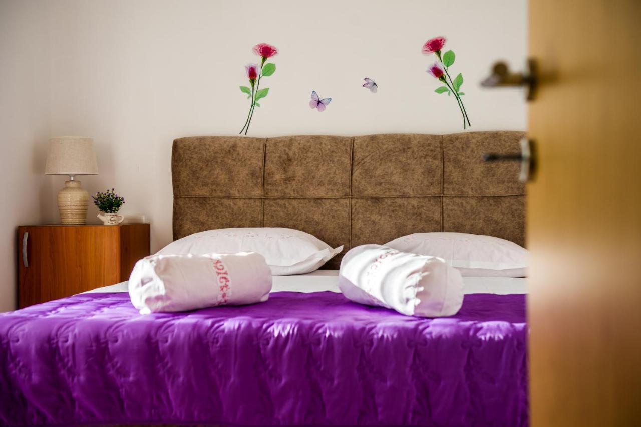Apartments Nino Подстрана Екстер'єр фото