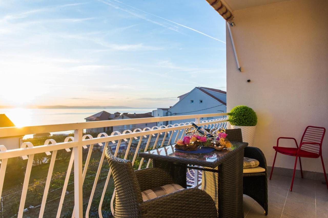 Apartments Nino Подстрана Екстер'єр фото