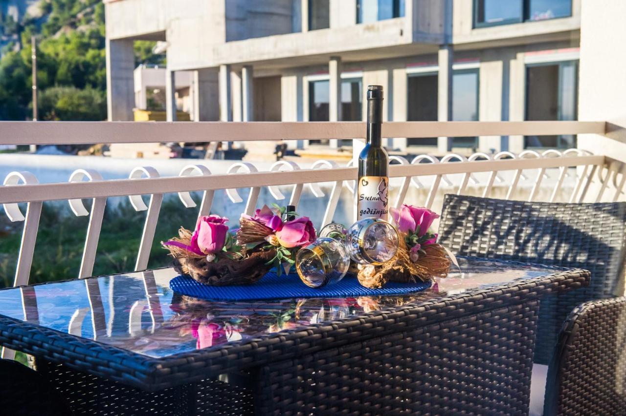 Apartments Nino Подстрана Екстер'єр фото