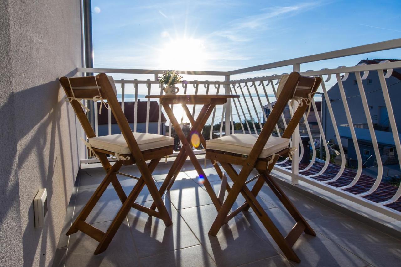 Apartments Nino Подстрана Екстер'єр фото