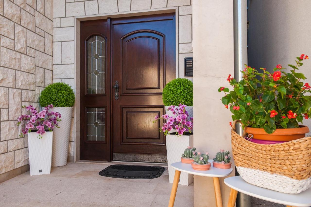 Apartments Nino Подстрана Екстер'єр фото
