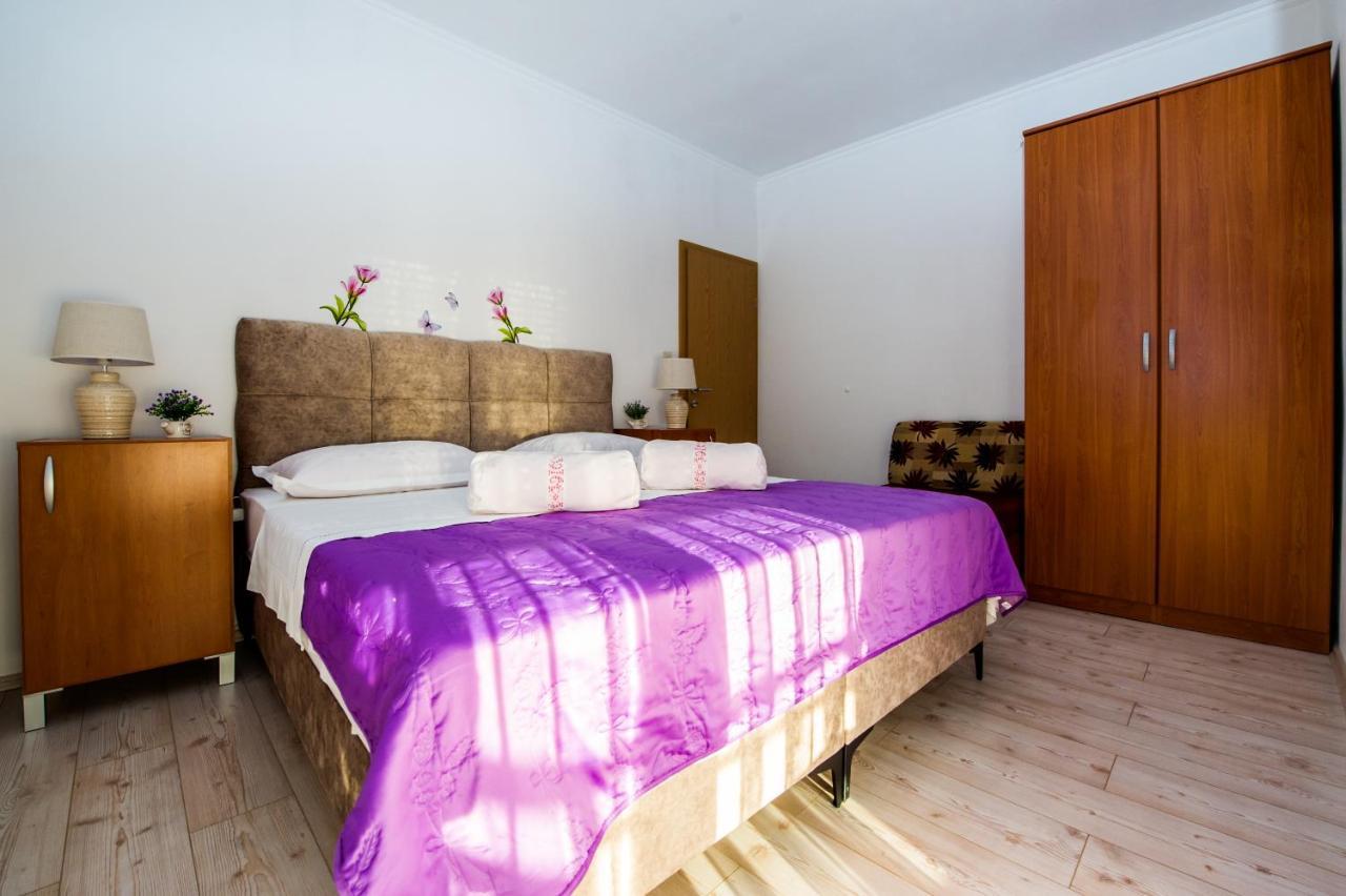 Apartments Nino Подстрана Екстер'єр фото